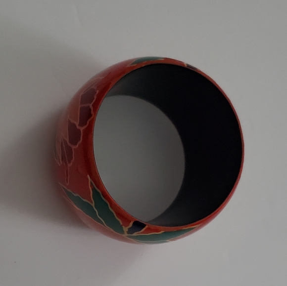 Gorgeous Vibrant Flower Bangle Made in India. Thick bracelet 3 ¼" wide opening - Picture 10 of 10